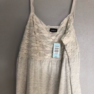 Torrid 2 cream tank top